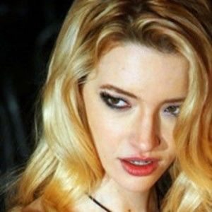 Meet your Posher, Mallory